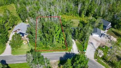 Part 28 Maple Dr, Miller Lake, ON, N0H1Z0 | Card Image