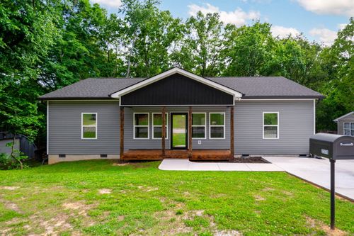 2378 Glengerrie Dr, Soddy Daisy, TN, 37379-3136 | Card Image