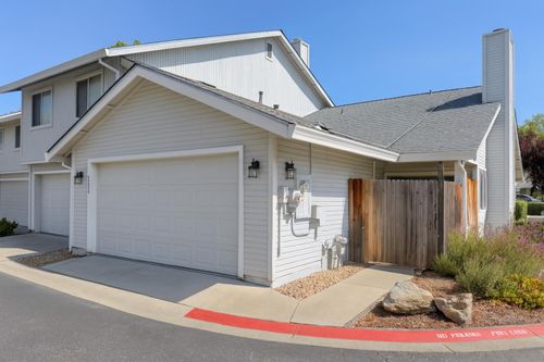 541 Samuel Way, Sacramento, CA, 95838 | Card Image