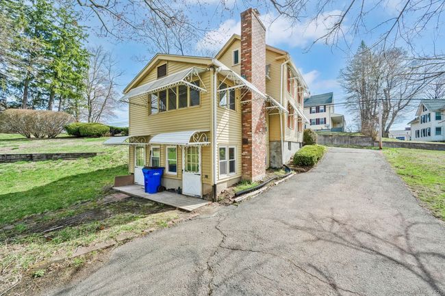 28 Center St, House other with 2 bedrooms, 2 bathrooms and null parking in Windsor Locks CT | Image 9