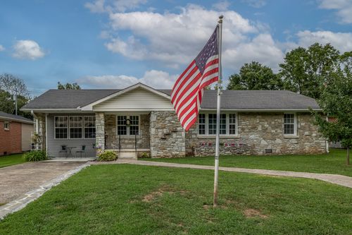 907 3rd Ave, Fayetteville, TN, 37334-2113 | Card Image