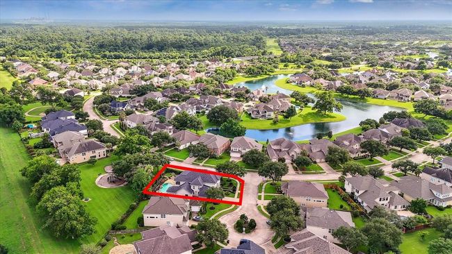 5215 Eagle Pointe Ct, House other with 5 bedrooms, 5 bathrooms and 2 parking in Sugar Land TX | Image 35