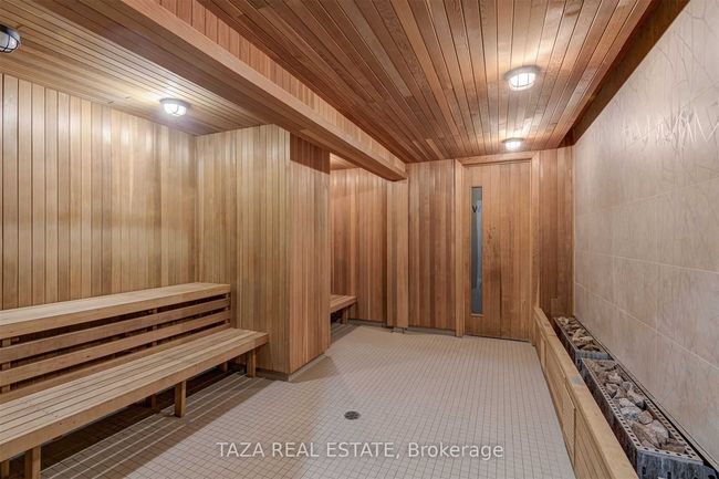1231 - 560 Front St W, Condo with 3 bedrooms, 2 bathrooms and 1 parking in Toronto ON | Image 34