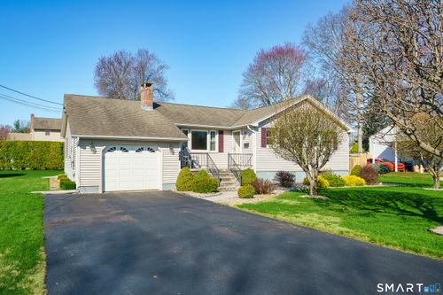 43 Edward St, Wethersfield, CT, 06109-2819 | Card Image