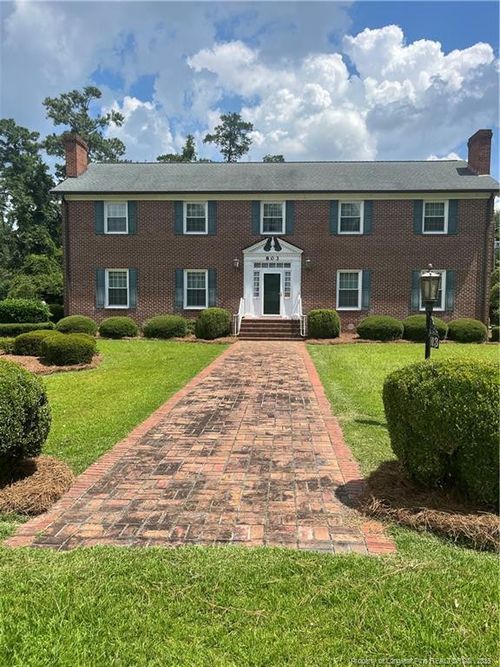 803 E Peach St, Rowland, NC, 28383-8613 | Card Image