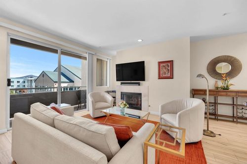 310-4701 Date Avenue, La Mesa, CA, 91942 | Card Image