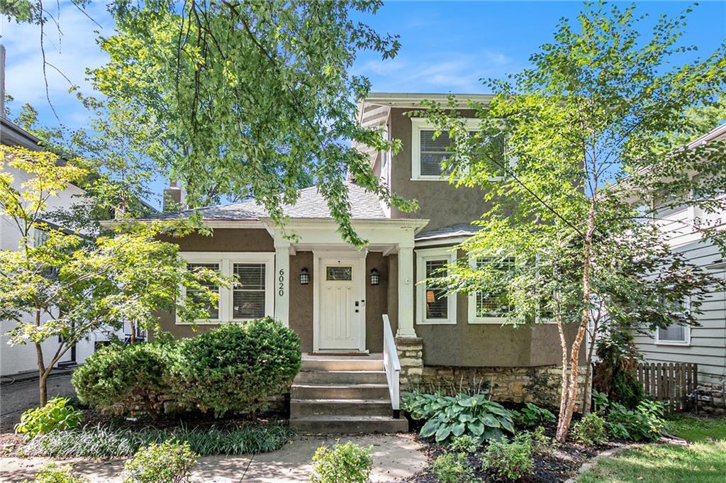 Brookside Blvd, Kansas City, MO 64113