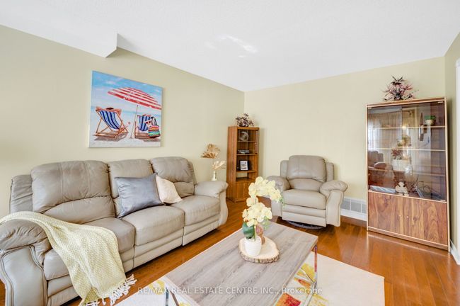 5615 River Grove Ave, House other with 4 bedrooms, 3 bathrooms and 3 parking in Mississauga ON | Image 7