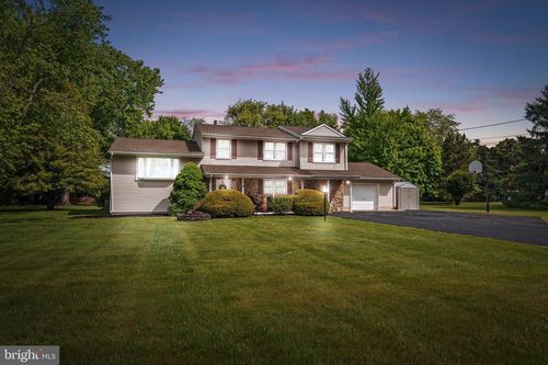 73 Tindall Rd, ROBBINSVILLE, NJ, 08691-2508 | Card Image