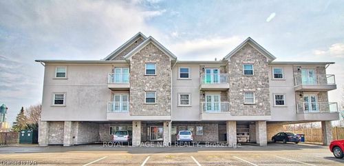 305-6928 Ailanthus Ave, Niagara Falls, ON, L2G4C8 | Card Image