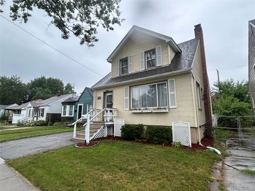 674 Jewell St, Ferndale, MI, 48220-2564 | Card Image