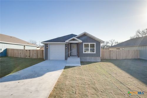 1208 Mill St, Gatesville, TX, 76528-2255 | Card Image