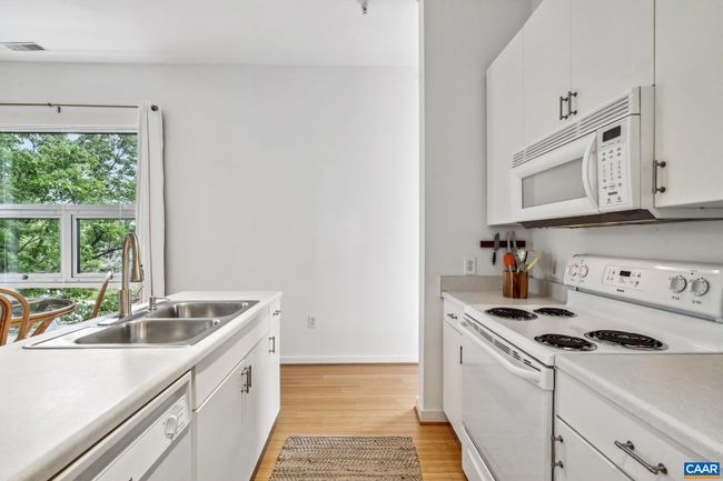 APT-1 - 820 E High St, Condo with 1 bedrooms, 1 bathrooms and null parking in CHARLOTTESVILLE VA | Image 11