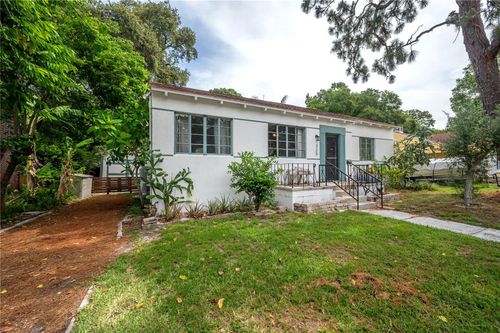 325 W Rio Vista Ct, TAMPA, FL, 33604-6940 | Card Image