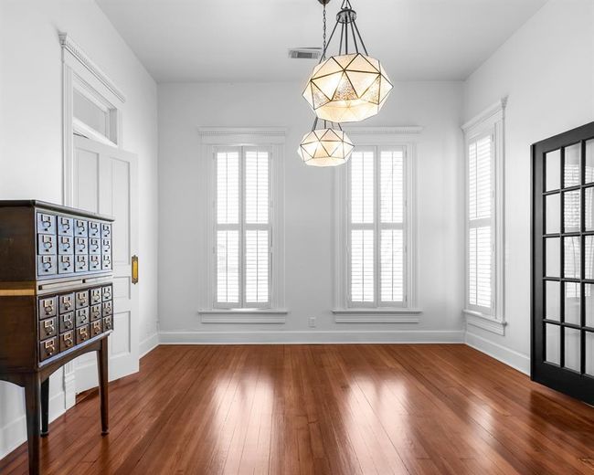 Formal Living Room | Image 12