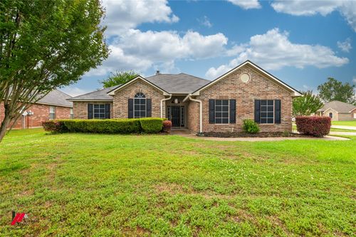 311 Columbia Cir, Bossier City, LA, 71112-4267 | Card Image