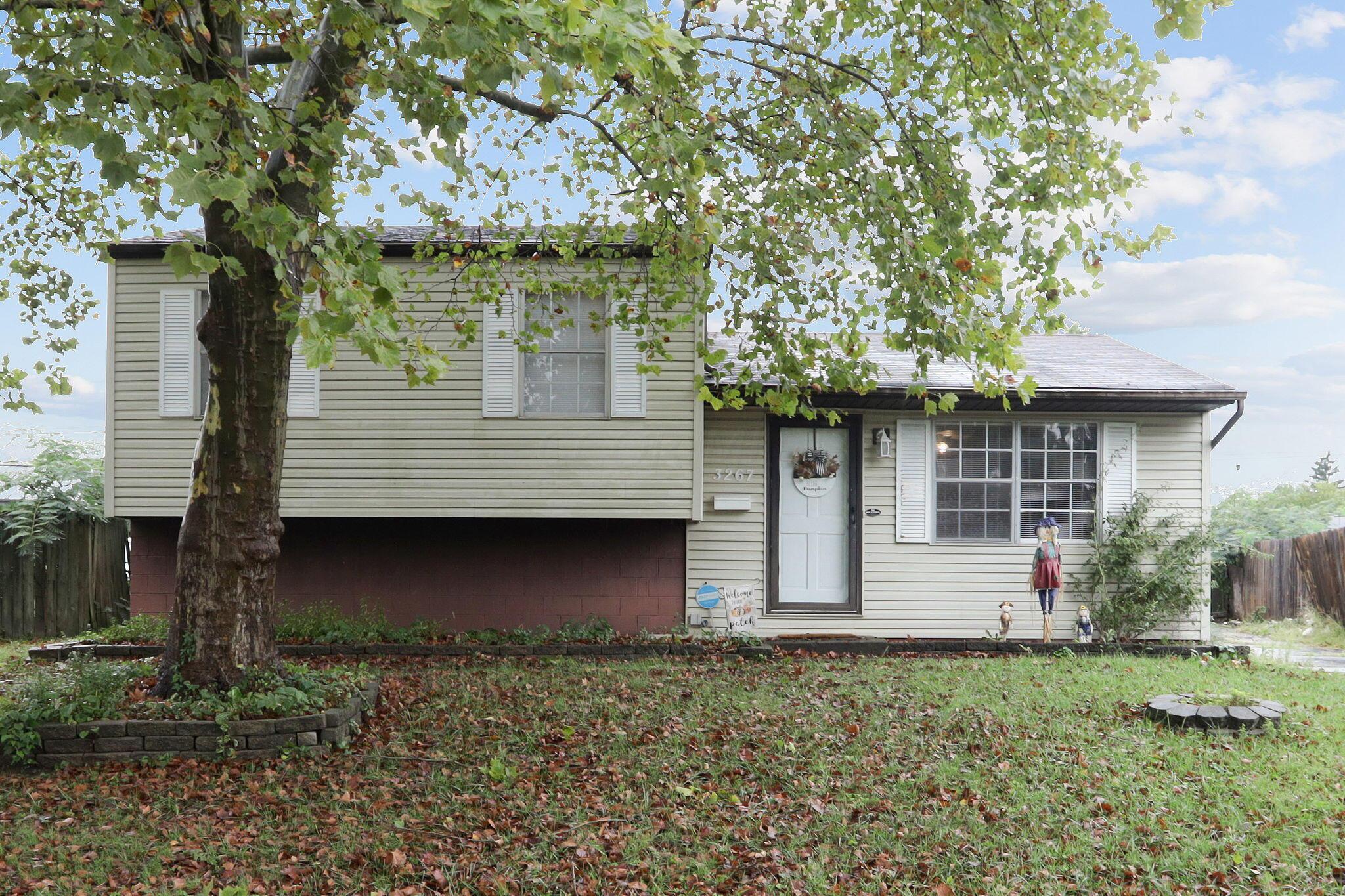Faycrest Rd, Columbus, OH 43232