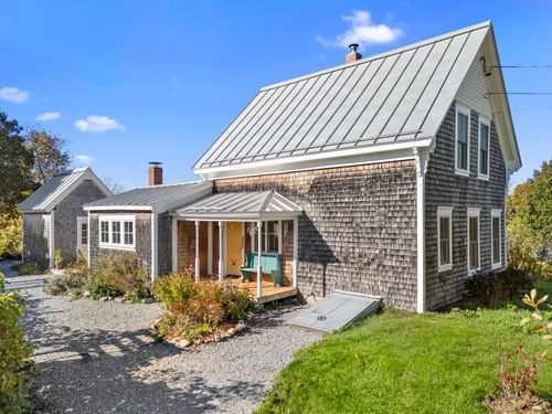 831 Dutch Neck Road, Waldoboro, ME, 04572 | Card Image
