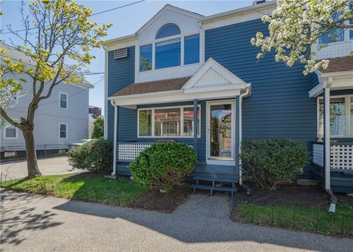 5 Amy St, Providence, RI, 02906-3802 | Card Image