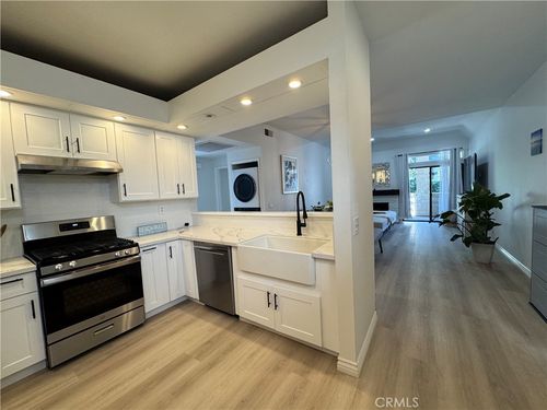 17191 Corbina Ln, Huntington Beach, CA, 92649-5180 | Card Image