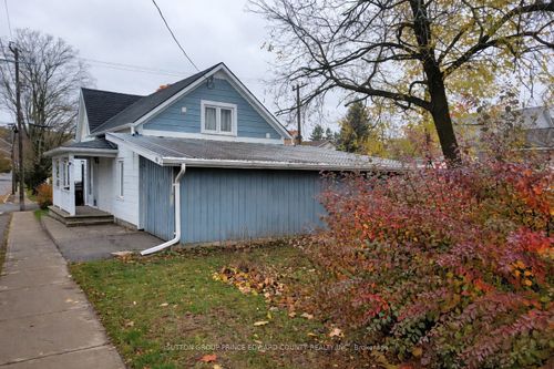 11 Low St, Picton, ON, K0K2T0 | Card Image