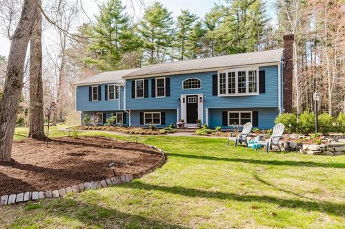 38 Pickens St, Lakeville, MA, 02347-1901 | Card Image