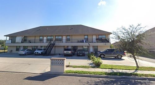 1-downstairs-3206 Hill Crest Drive, Mission, TX, 78573 | Card Image