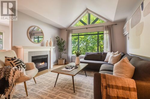 409-686 Lequime Rd, Kelowna, BC, V1W1A4 | Card Image