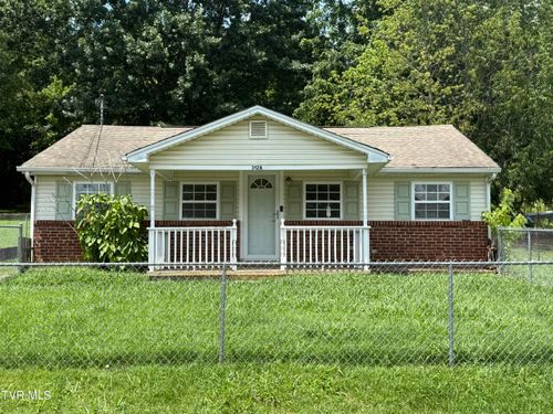 3126 Blackburn Ave, Kingsport, TN, 37660-2014 | Card Image
