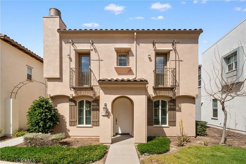 153 Fixie, Irvine, CA, 92618-1033 | Card Image