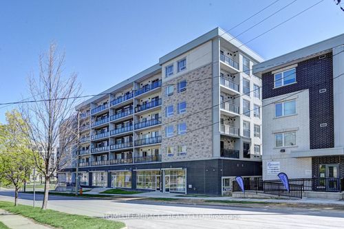 209f-275 Larch St, Waterloo, ON, N2L3R2 | Card Image