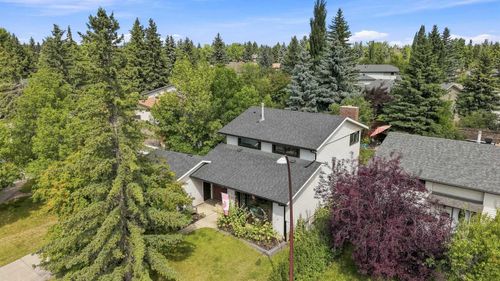 267 Brookgreen Dr Sw, Calgary, AB, T2W2W4 | Card Image