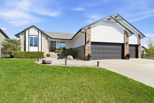 726 W Sandstone Ct, Andover, KS, 67002-7621 | Card Image
