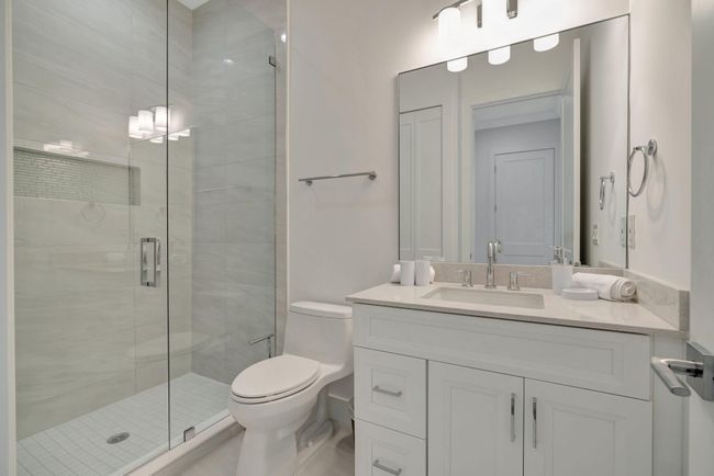 4662 Se Manatee Way, Condo with 3 bedrooms, 3 bathrooms and null parking in Stuart FL | Image 21