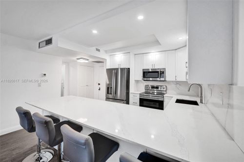 apt-1016-600 Three Islands Blvd, Hallandale Beach, FL, 33009-2846 | Card Image