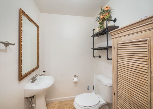 5 W Mesquite Ave, House other with 2 bedrooms, 2 bathrooms and null parking in Rogers TX | Image 14
