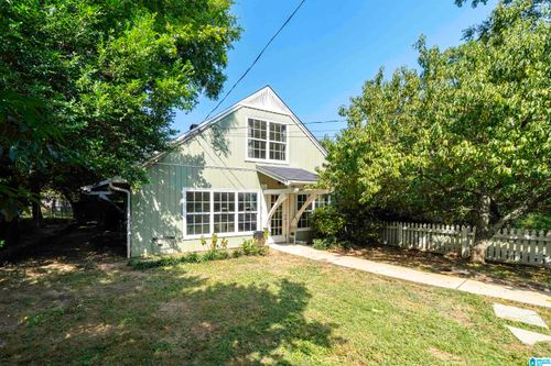 2016 Chapel Rd, HOOVER, AL, 35226-1109 | Card Image