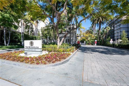 304-2243 Martin, Irvine, CA, 92612-1417 | Card Image