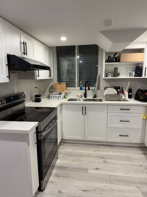 bdrm-1-bsmnt-14 Ballyshire Dr, Brampton, ON, L6P2V7 | Card Image