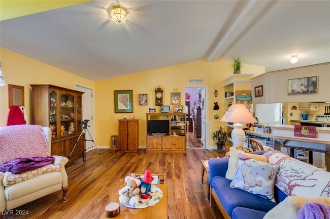 185 Vegas St, House other with 3 bedrooms, 2 bathrooms and null parking in Jean NV | Image 14