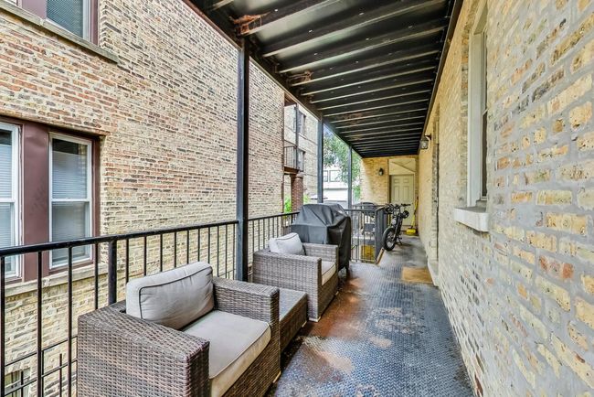 APT-1R - 2740 N Kimball Ave, Condo with 2 bedrooms, 2 bathrooms and 1 parking in CHICAGO IL | Image 19
