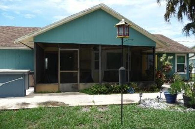 422 Avocado Ave, House other with 3 bedrooms, 2 bathrooms and null parking in SEBASTIAN FL | Image 25