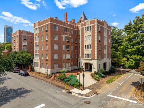 407-301 W 10th St, Charlotte, NC, 28202-1761 | Card Image
