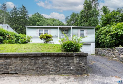 65 Bucks Hill Rd, Waterbury, CT, 06704-1607 | Card Image