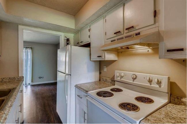 6593 Sleepy Hollow Ln, Townhouse with 2 bedrooms, 2 bathrooms and 2 parking in Morrow GA | Image 6