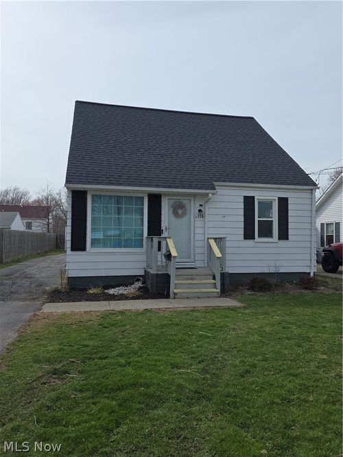 1334 E 346th St, Eastlake, OH, 44095-3029 | Card Image