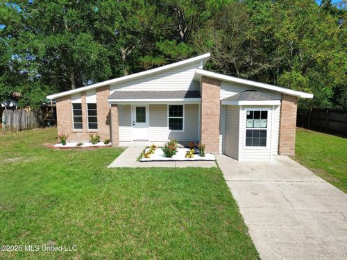 7208 Greenbriar St, Ocean Springs, MS, 39564-9126 | Card Image