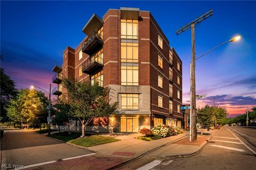 3b-12701 Larchmere Blvd, Cleveland, OH, 44120-1175 | Card Image