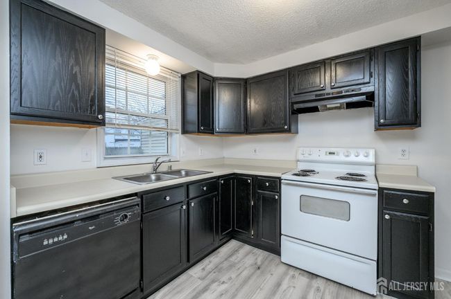 641 Lamberton St, House other with 3 bedrooms, 2 bathrooms and null parking in Trenton NJ | Image 11