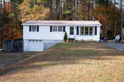 483 South St, Springfield, VT, 05156-3231 | Card Image